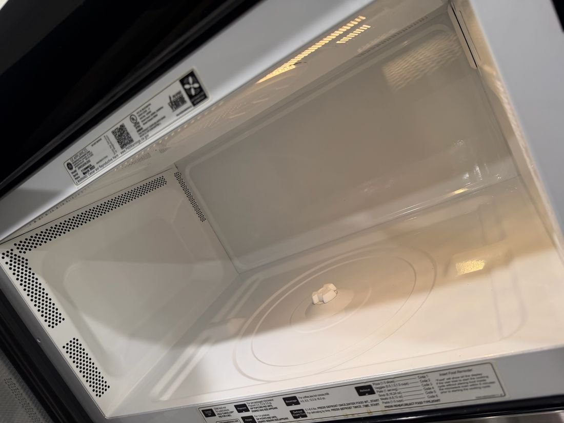 Spotless microwave interior